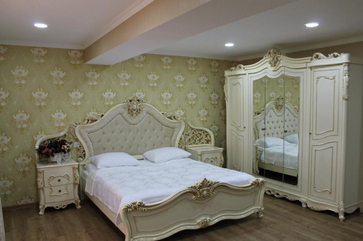 Hotel Grand Palace Ахалцихе Экстерьер фото